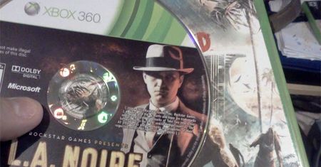 Krótka piłka: Detektyw, który postanowił zostać zombie