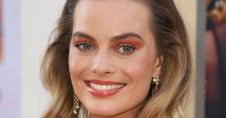 Margot Robbie: nawet najpiękniejszą kobietę można oszpecić złym makijażem