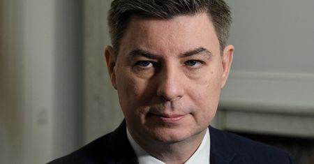 Rzecznik PO Jan Grabiec wspomniał o 500+. Rozpętała się burza