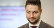 Patryk Jaki odpowiada na krytykę Pawła Rabieja. "Jak był w komisji i pobierał pensję, to chwalił"