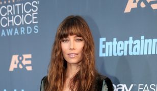Jessica Biel w kreacji z głębokim dekoltem. Zjawiskowa!