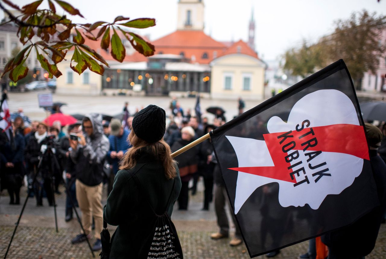 Próba kradzieży pod Sejmem. Strażnik potraktowany gazem pieprzowym