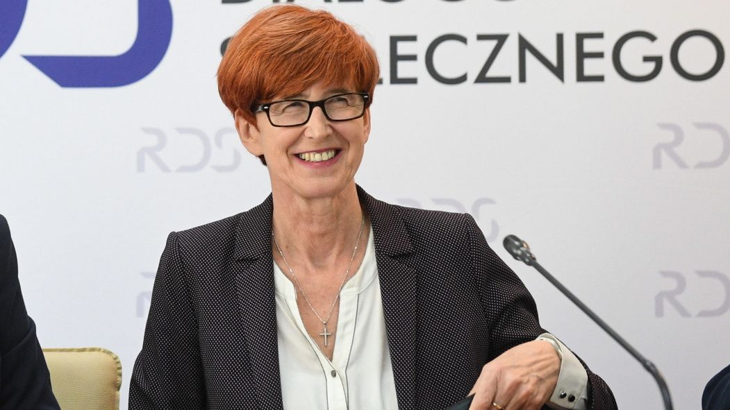 Elżbieta Rafalska mówi, że sytuacja kobiet w grupie 25-49 lat w Polsce jest lepsza niż średnia dla wszystkich krajów UE.