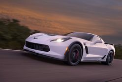 Najpopularniejszy kolor lakieru na świecie to...