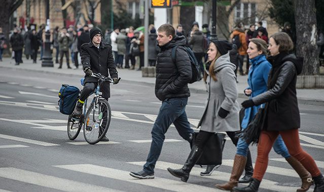 Pieszy z pierwszeństwem na ulicach