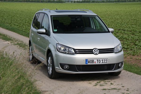 VW Touran: Wkracza na polskie salony