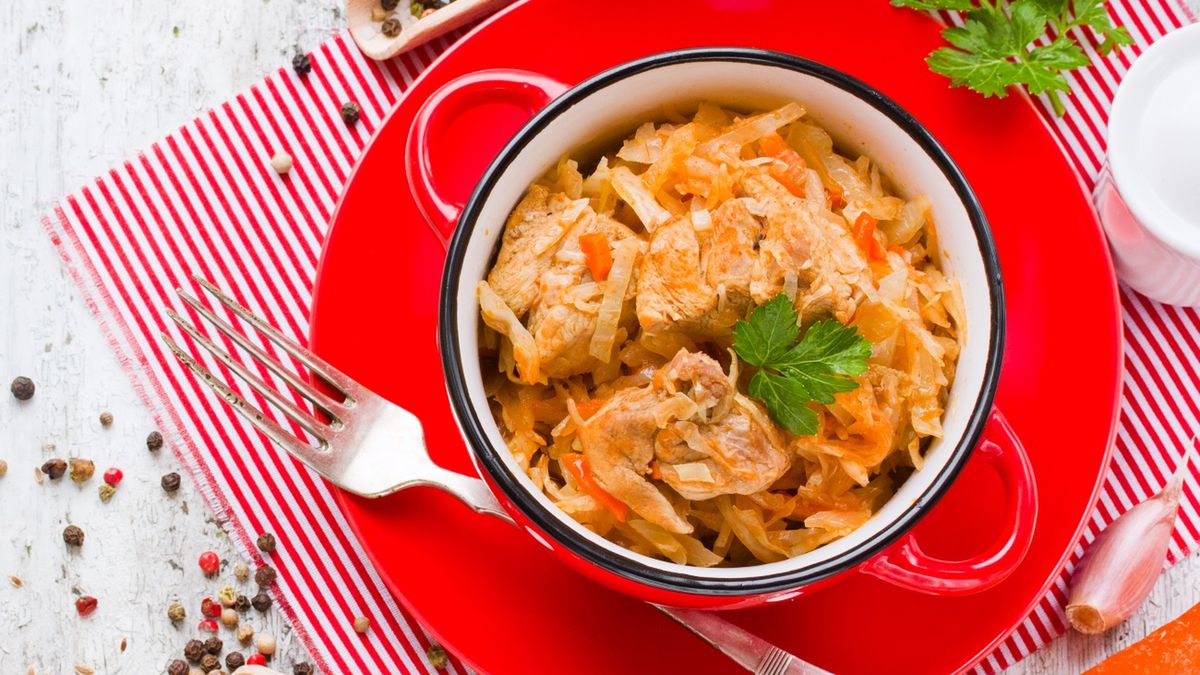 Grzybowy bigos w grzybkach