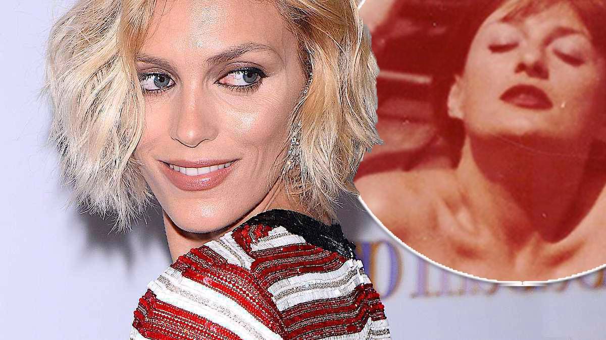 Anja Rubik pokazała zdjęcie swojej mamy w bikini. Już wiemy po kim ma takie nogi