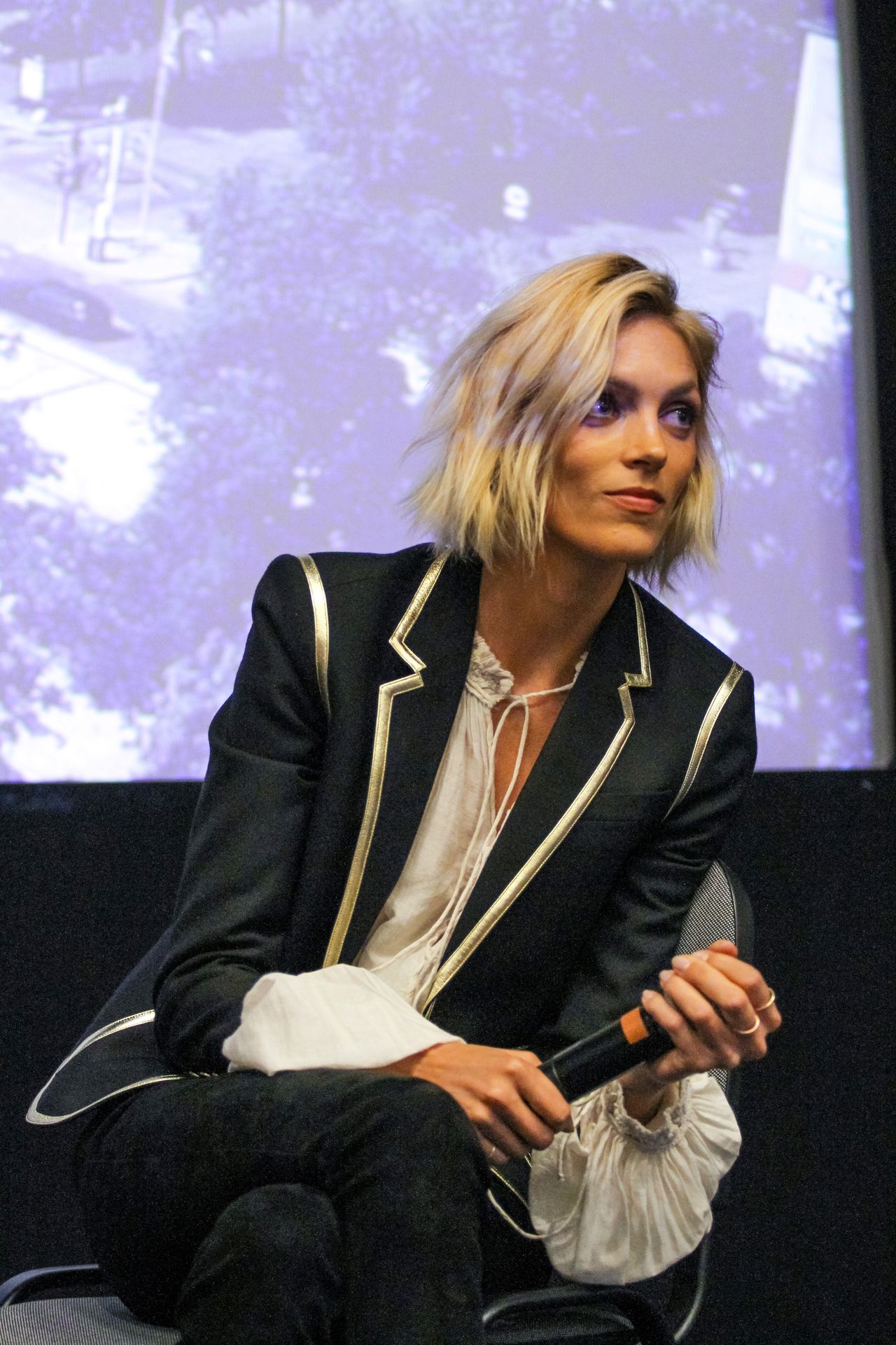 Anja Rubik broni zgwałconej 17-latki. "Ubranie nie oznacza zgody"