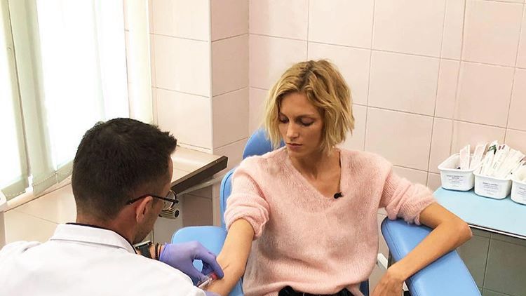 Anja Rubik na badaniu pod kątem nosicielstwa HIV