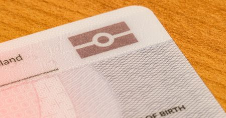 Dowód osobisty przez internet. Jak złożyć wniosek? Instrukcja krok po kroku