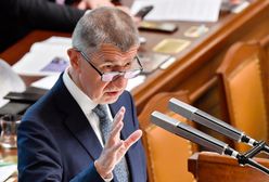 Czechy. Po masowych protestach premier Babisz zostaje na stanowisku