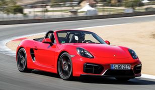 Ponad 230 km/h w porsche i 17 tysięcy złotych mandatu – prowadziła 79-latka