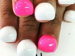 Bubble nails czyli dziwaczna moda, która opanowała internet