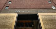 W Muzeum Biblii chciał pokazywać eksponaty z przemytu. Trafiły do USA jako "kafelki ceramiczne"