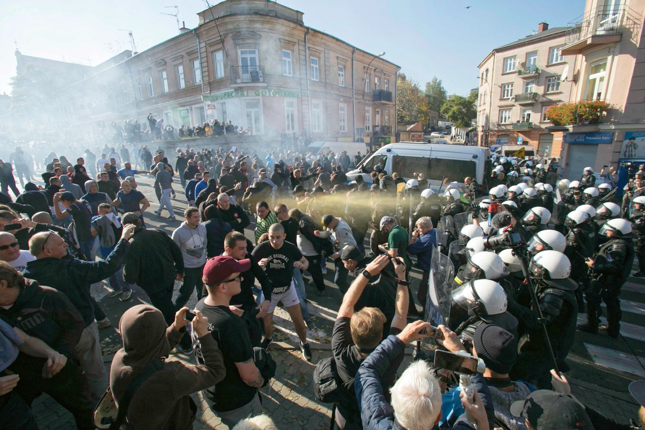 Lublin: Dzięki policji Marsz Równości przeszedł przez miasto. Aresztowano dziesiątki chuliganów