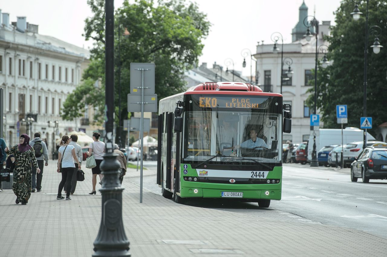 3,5 latek, który podróżował autobusami. Wykorzystał nieuwagę matki