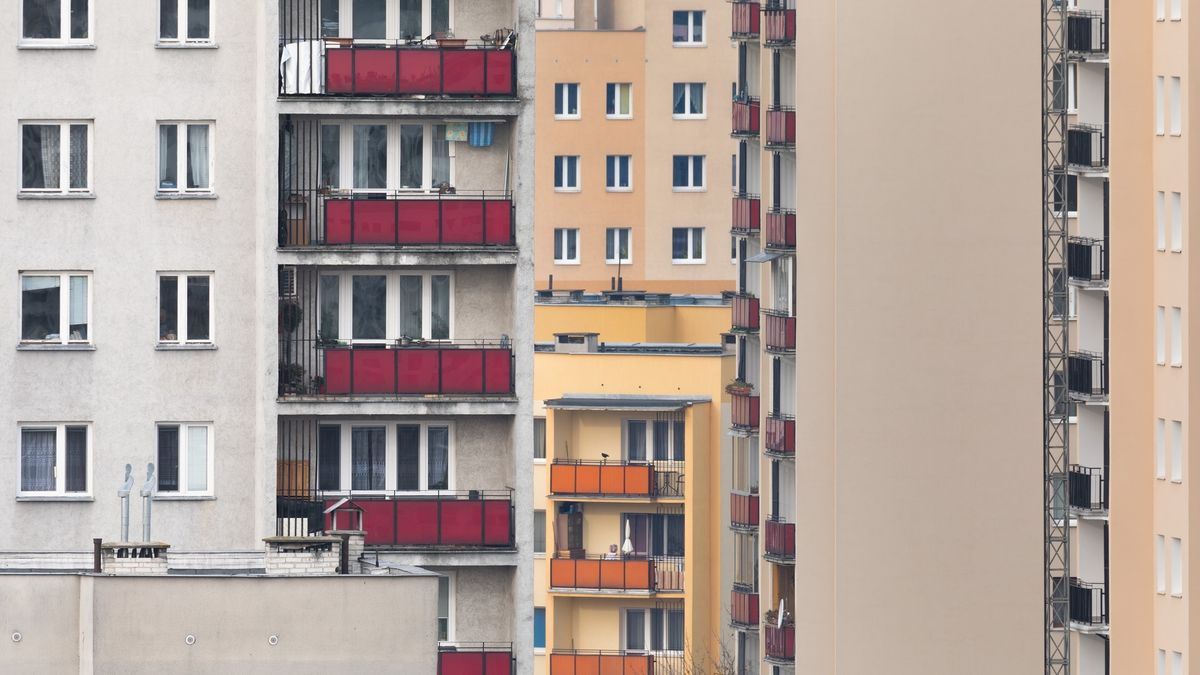 Lepiej pospieszyć się z przekształceniem użytkowania wieczystego. Przy opłacie rocznej na poziomie tysiąca złotych, w rok tracimy 2,5 tys. zł