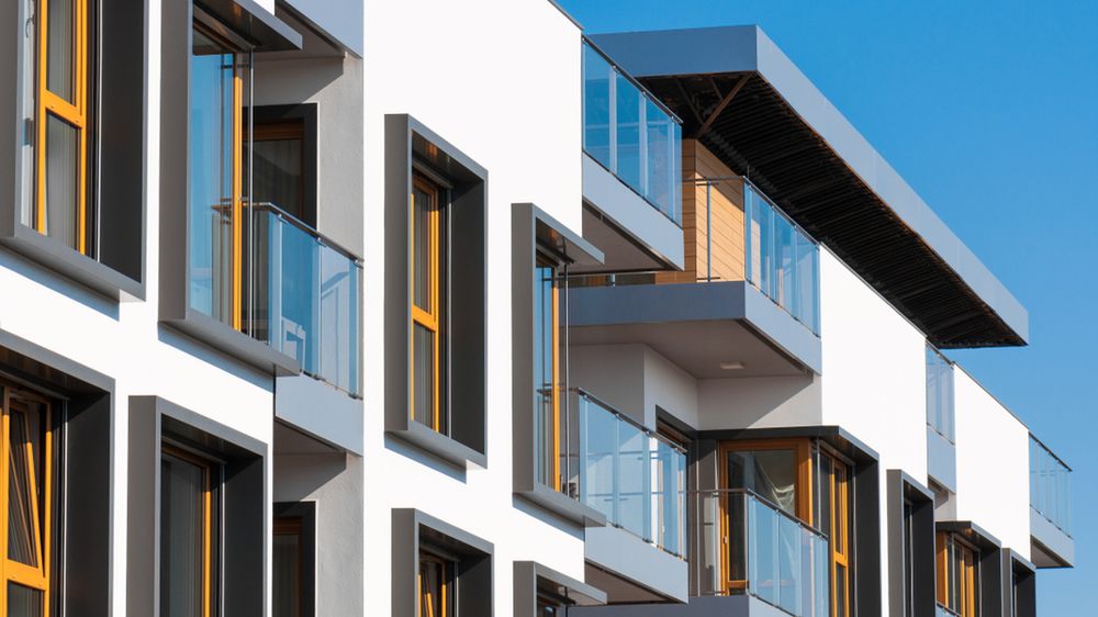 Przy sprzedaży odziedziczonej nieruchomości obowiązują dodatkowe obostrzenia podatkowe