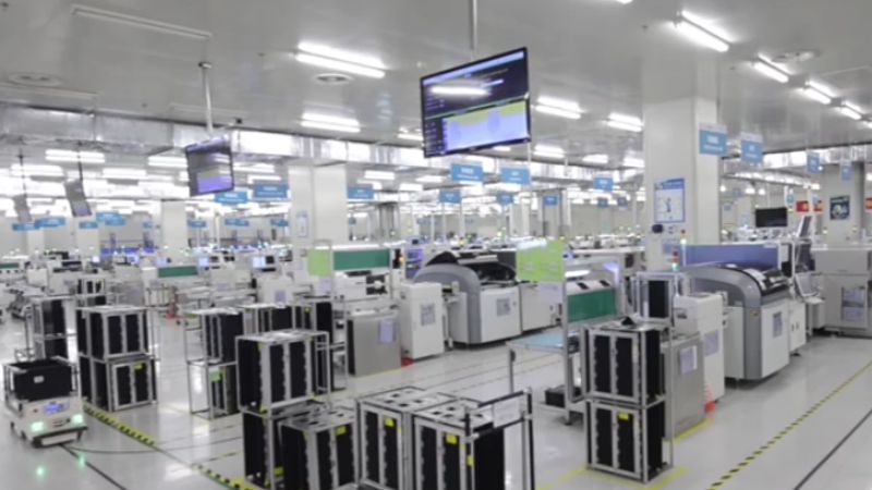 Fabryki świecą pustkami, bo miejsca ludzi zajęły roboty