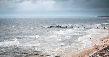 Kołobrzeg. W Bałtyku utonął turysta. Miał przy sobie kluczyk nr 4