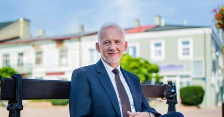 Partie same się do mnie zgłosiły - mówi bezpartyjny prezydent Tarnobrzega Dariusz Bożek