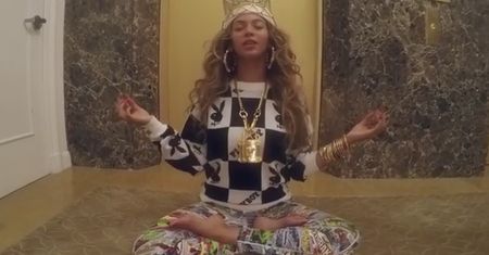 Zobacz najnowszy teledysk Beyonce. Próbuje przebić Madonnę z jej najbardziej perwersyjnymi klipami? [WIDEO]