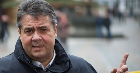 Szef niemieckiego MSW: przemówienie May niezadowalające
