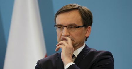 Były korespondent TVP radzi Ziobrze prześwietlić płaty czołowe mózgu