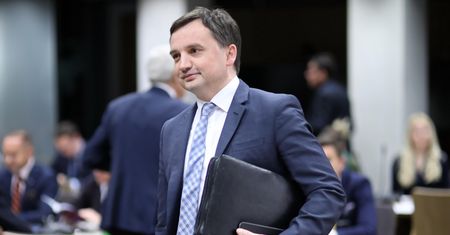 Wniosek o odwołanie Zbigniewa Ziobry przepadł. Minister Sprawiedliwości zostaje