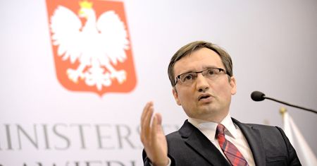 Ziobro wnosi o "dyscyplinarkę" dla sędziego, który zwolnił porywacza 12-latki