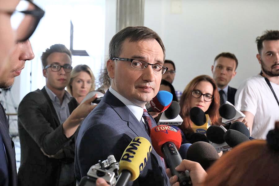 Zbigniew Ziobro zaostrza kary. Prof. Płatek: "Jest źle przygotowany do pełnienia służby"