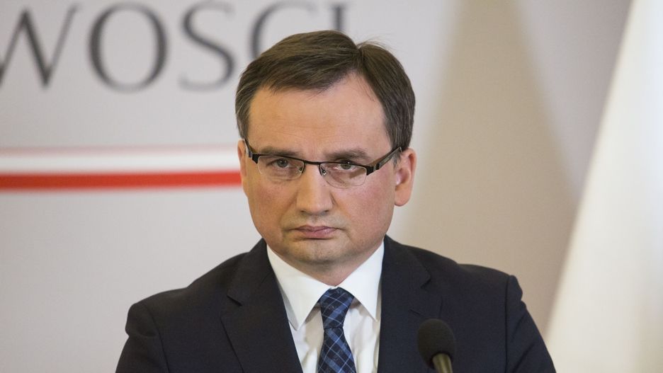 Minister sprawiedliwości Zbigniew Ziobro w czasie konferencji prasowej