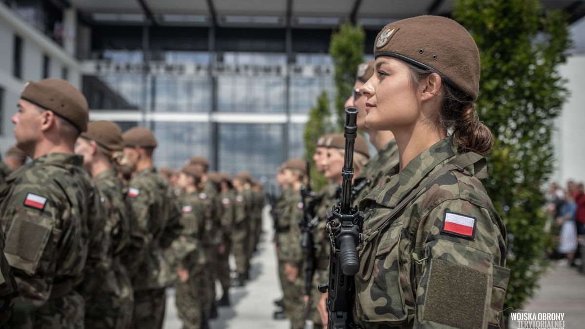 WOT mają problem z awansami. 96 osób ukończyło kurs oficerski i od miesięcy czeka na promocję
