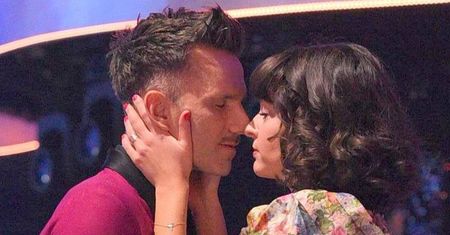"Taniec z Gwiazdami": Marcin Bosak namiętnie pocałował Marię Dębską. W końcu przyłapany