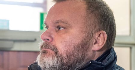 Maciej Grubski, zawieszony senator PO, zapowiada: rezygnuję z członkostwa