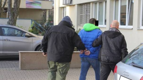 Mężczyźnie grozi 6 lat więzienia. 