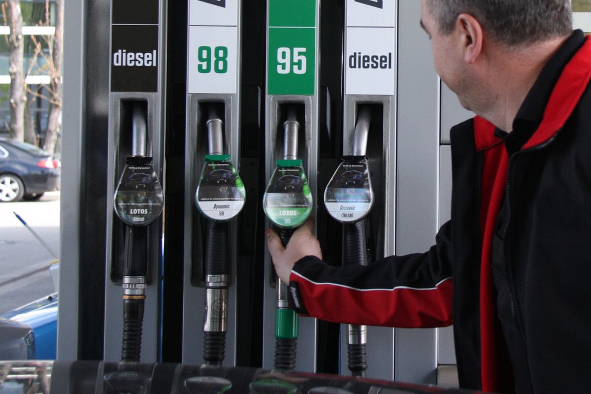 Ceny paliw pójdą w górę. Ropa najdroższa w tym roku