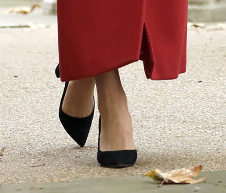 Księżna Kate wybrała buty na obcasie