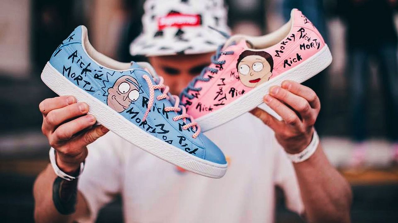 Szewc XXI wieku. Buty z postaciami z bajek i obuwnicza kawiarnia