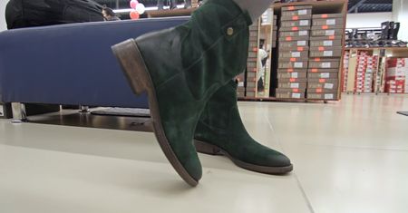 Damskie kowbojki na wiosnę. Co powiesz na takie stylowe obuwie? Westernowy szyk powraca do łask