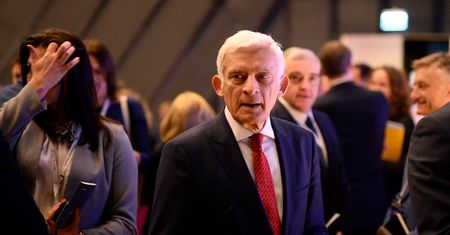 Jerzy Buzek o przerabianiu wizerunku Maryi: To nie powinno się wydarzać