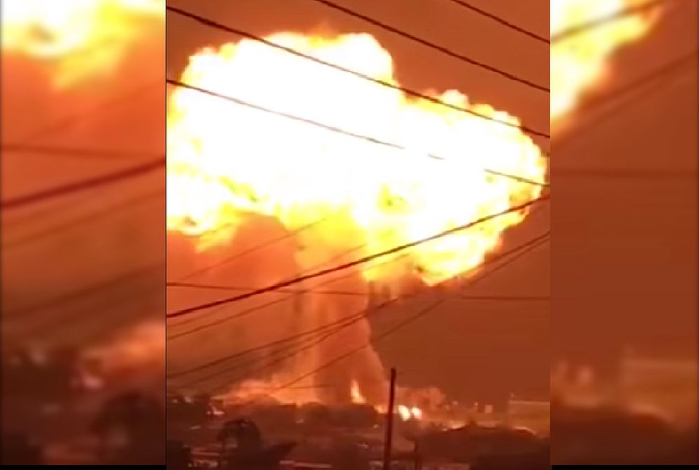"Grzyb atomowy" nad stolicą. Gigantyczna eksplozja w Ghanie
