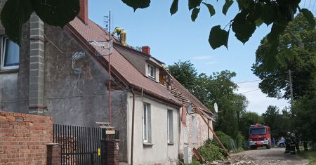 Małoszyce. Wybuch gazu. Jedna osoba poparzona, wielu ewakuowanych
