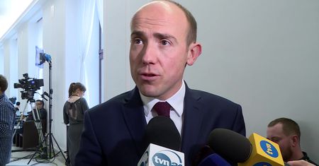 Borys Budka: Macierewicz stworzył mit smoleński, by być najbliżej Kaczyńskiego