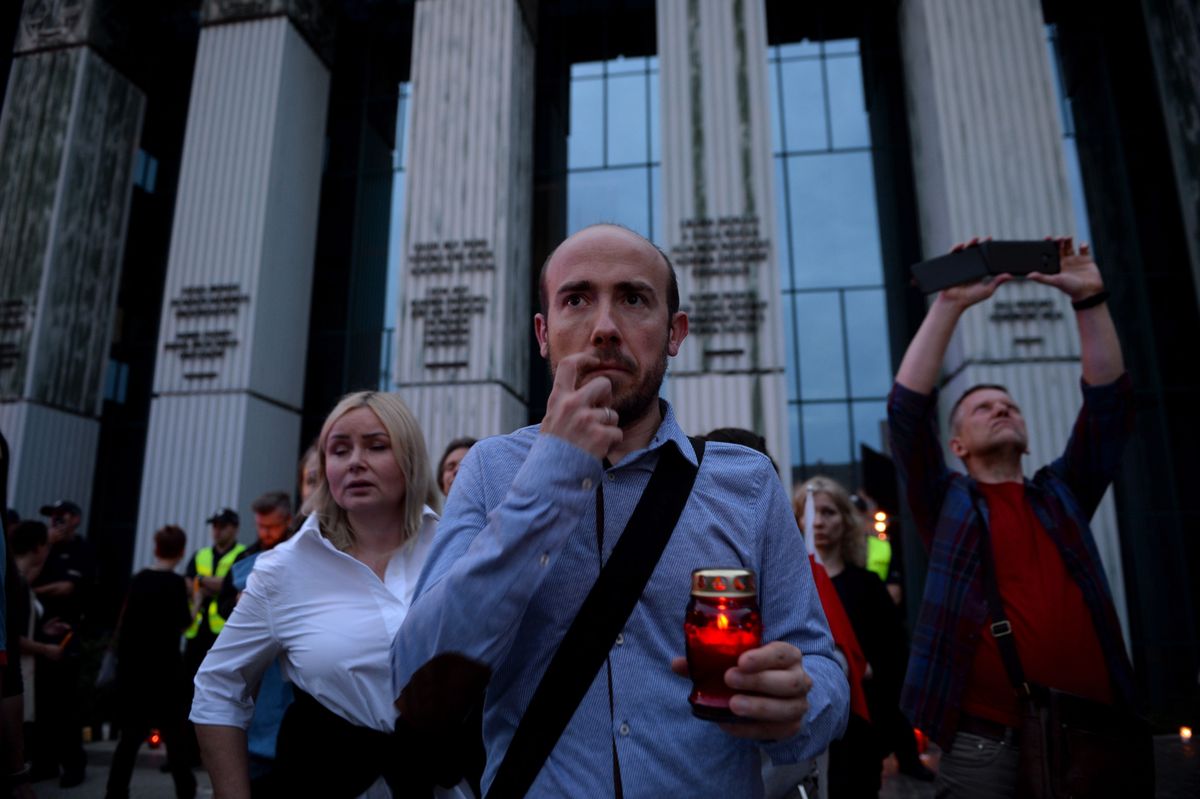 Borys Budka walczy o posłuch, odwołując się do brata prezesa PiS-u. "Dopóki żył, nie pozwoliłby na to, co robicie"