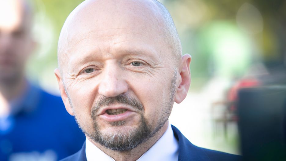Wyniki wyborów 2019. Po dostaniu się do Senatu Jacek Bury zdecydował się zrezygnować z uposażenia senatora