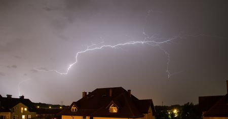Pogoda. Alert RCB: Burze z gradem w czterech województwach
