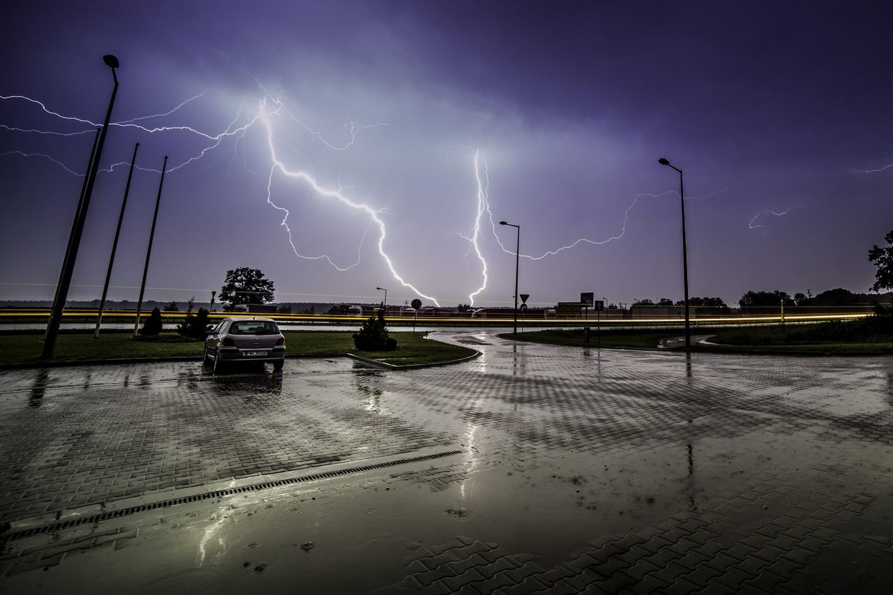 Synoptycy ostrzegają. Nadchodzą silne burze z gradem