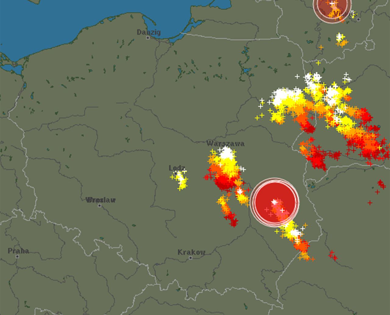 Pogoda. Gwałtowne burze i ulewy od rana. IMGW ostrzega